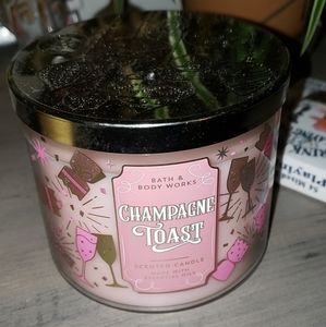 NWOT Bath and Body Works Candle